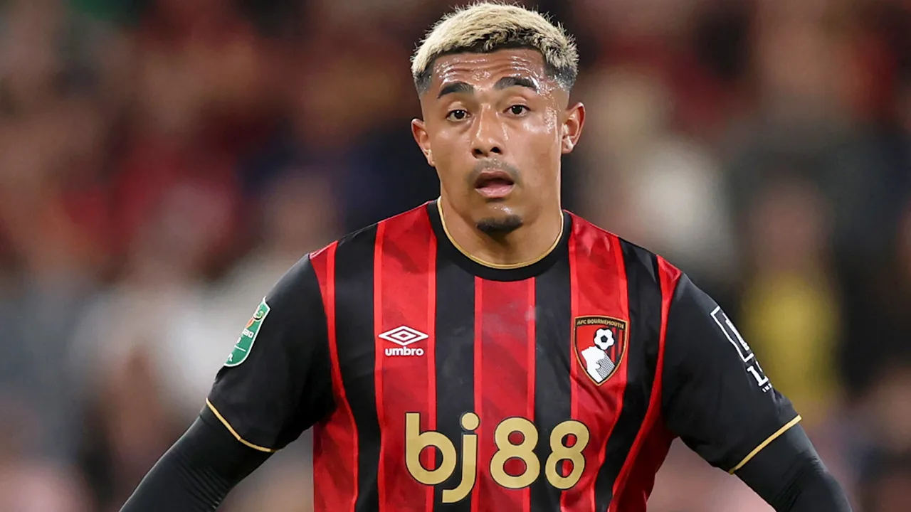 Julián Araujo y su futuro a pocos meses del Mundial 2026.
