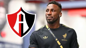 Julián Quiñones felicita y luego da golpe bajo al América por culpa del Atlas