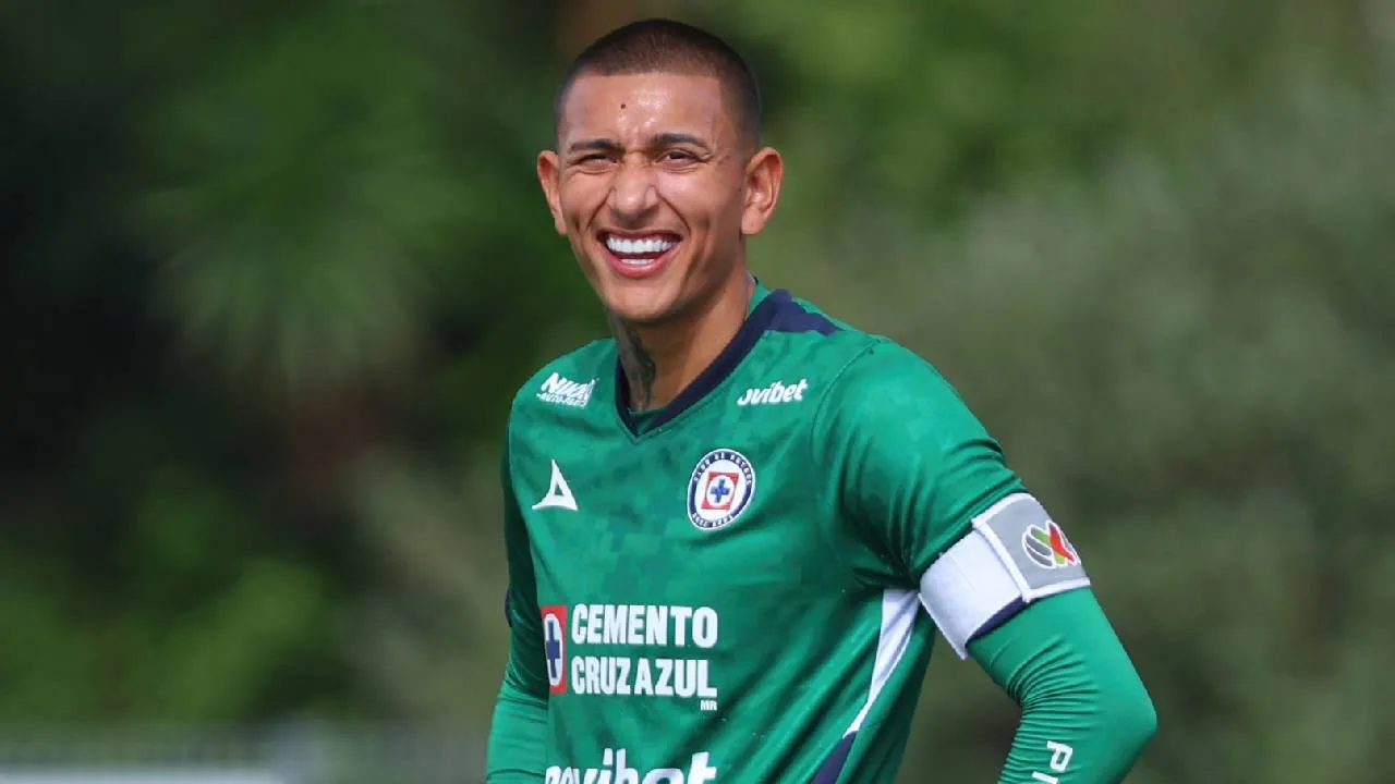 Emmanuel Ochoa, portero de Cruz Azul.
