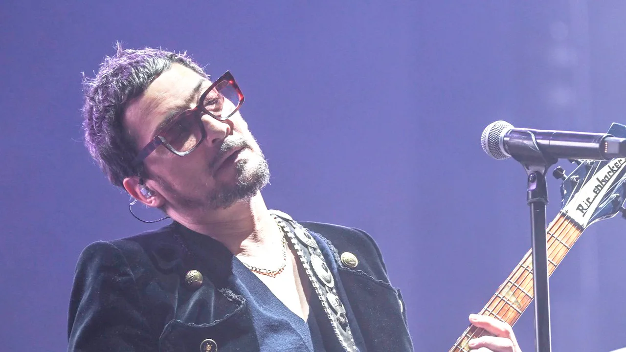 León Larregui lanzó polémico mensaje sobre Argentina.