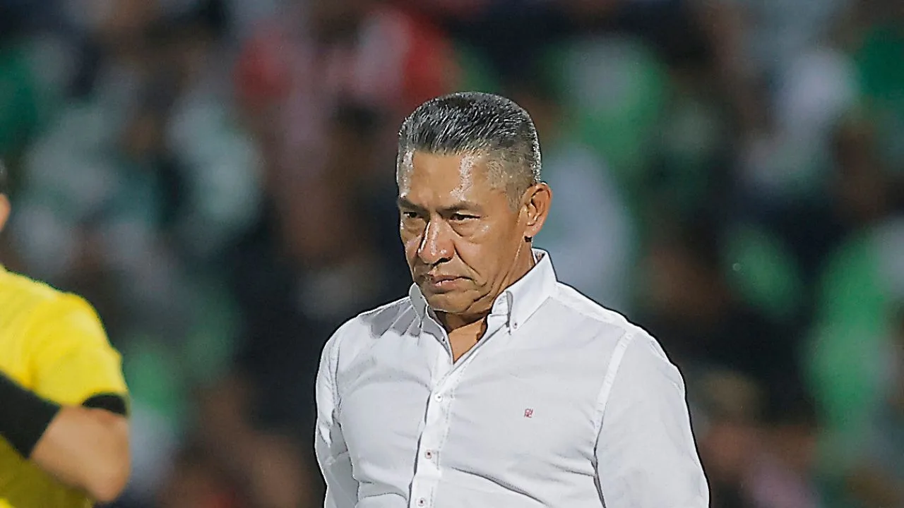 Nacho Ambriz, actual DT del León. 