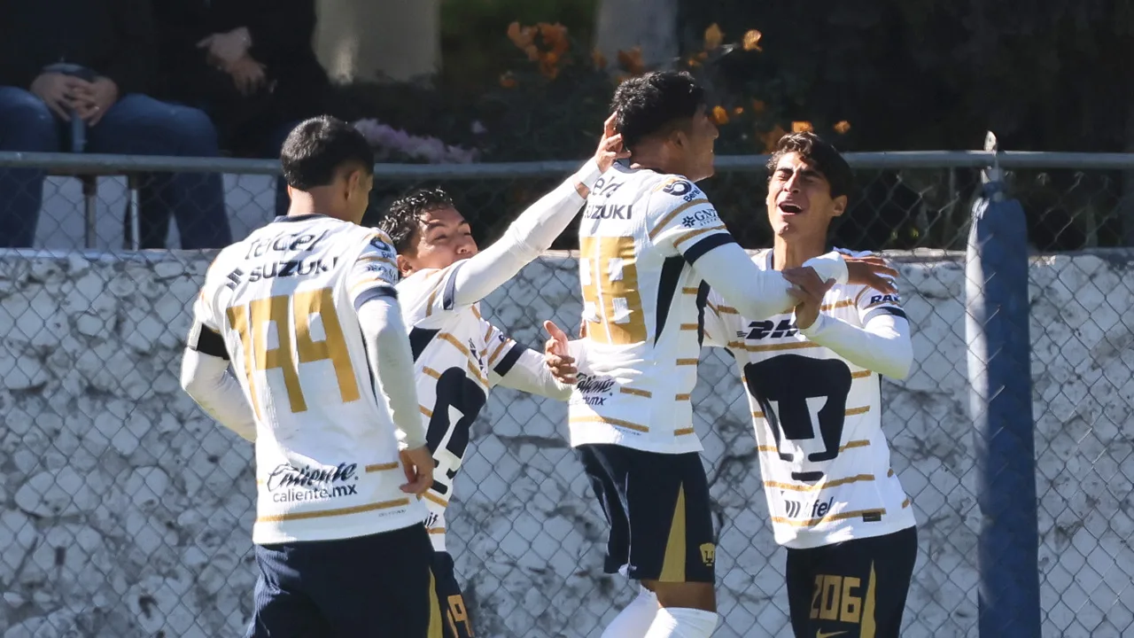 Pumas vivió una jornada especial con sus canteranos en CU.