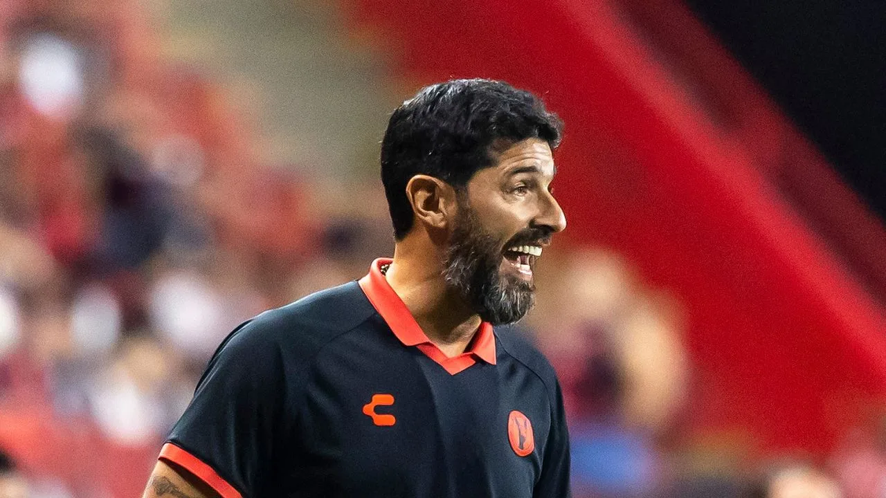 Sebastián Abreu, DT de los Xolos de Tijuana. 