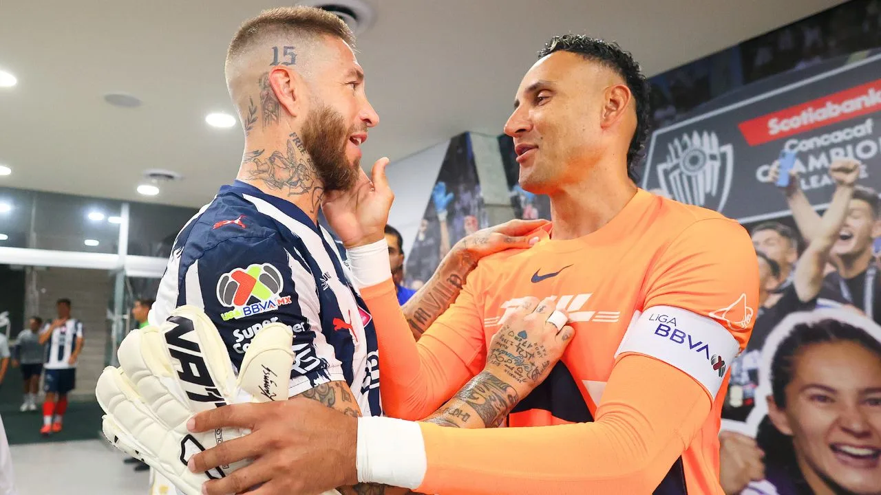 Así fue el reencuentro de Sergio Ramos y Keylor Navas en el Rayados de Monterrey vs Pumas.