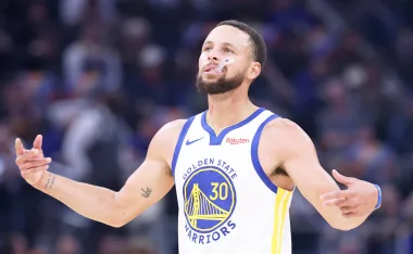 Stephen Curry, figura en el Warriors vs Clippers.
