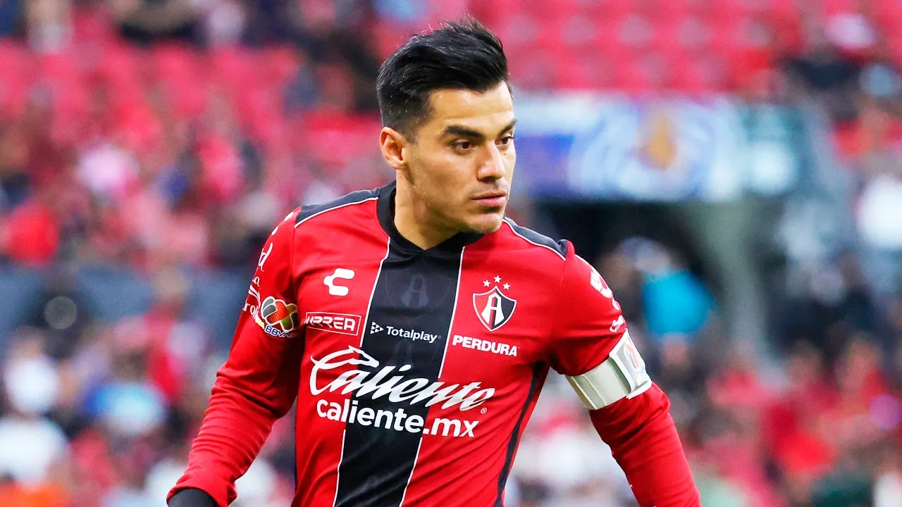 Atlas presenta su nuevo jersey.