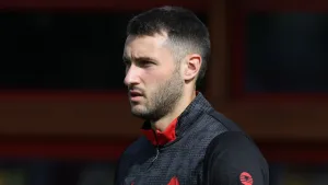 Ultimátum para Santiago Giménez: Los nombres que suenan para reemplazarlo en AC Milan