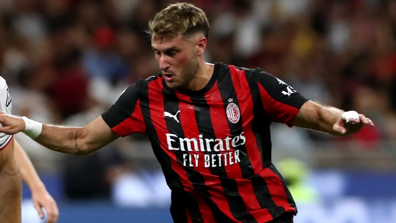 Santiago Giménez, AC Milan