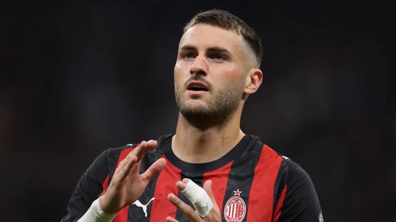 Santiago Giménez, AC Milan 