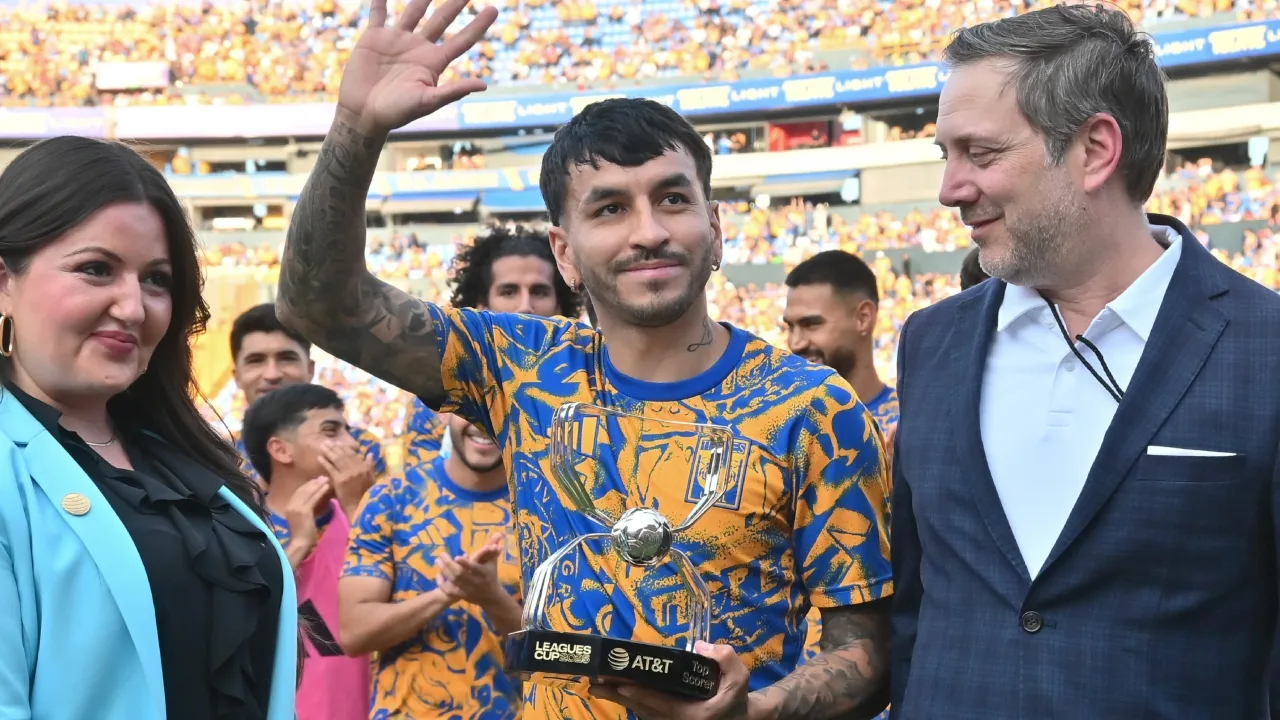 Ángel Correa, Tigres
