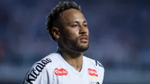 Nuevo problema: Neymar enciende todas las alarmas en Santos