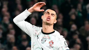 Cristiano Ronaldo podría recibir grave suspensión por su expulsión en Portugal vs Irlanda de cara al Mundial 2026