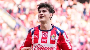 ¿Por qué apodan Hormiga a Armando González, la joya de Chivas en la Liga MX?