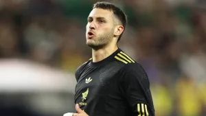 Santiago Giménez anuncia la playera oficial de Selección Mexicana y que México usará para el Mundial 2026