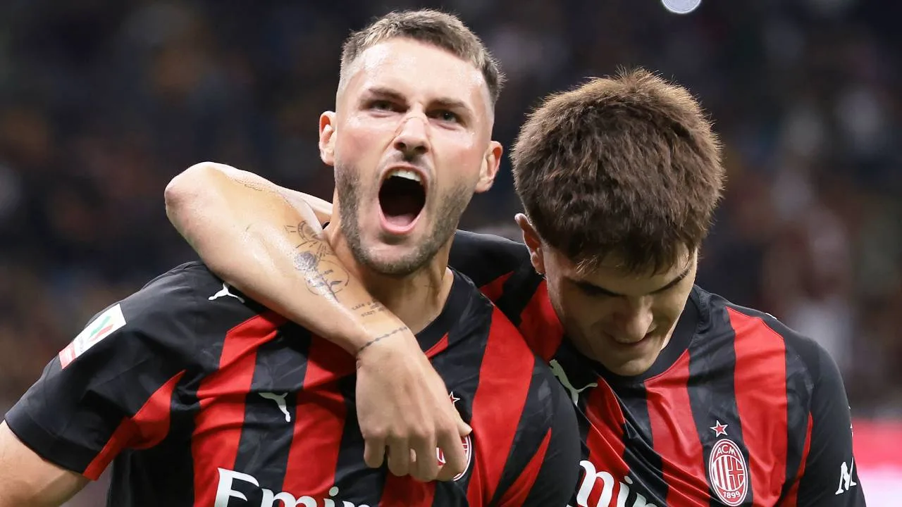 Santiago Giménez recibe ultimátum del AC Milan