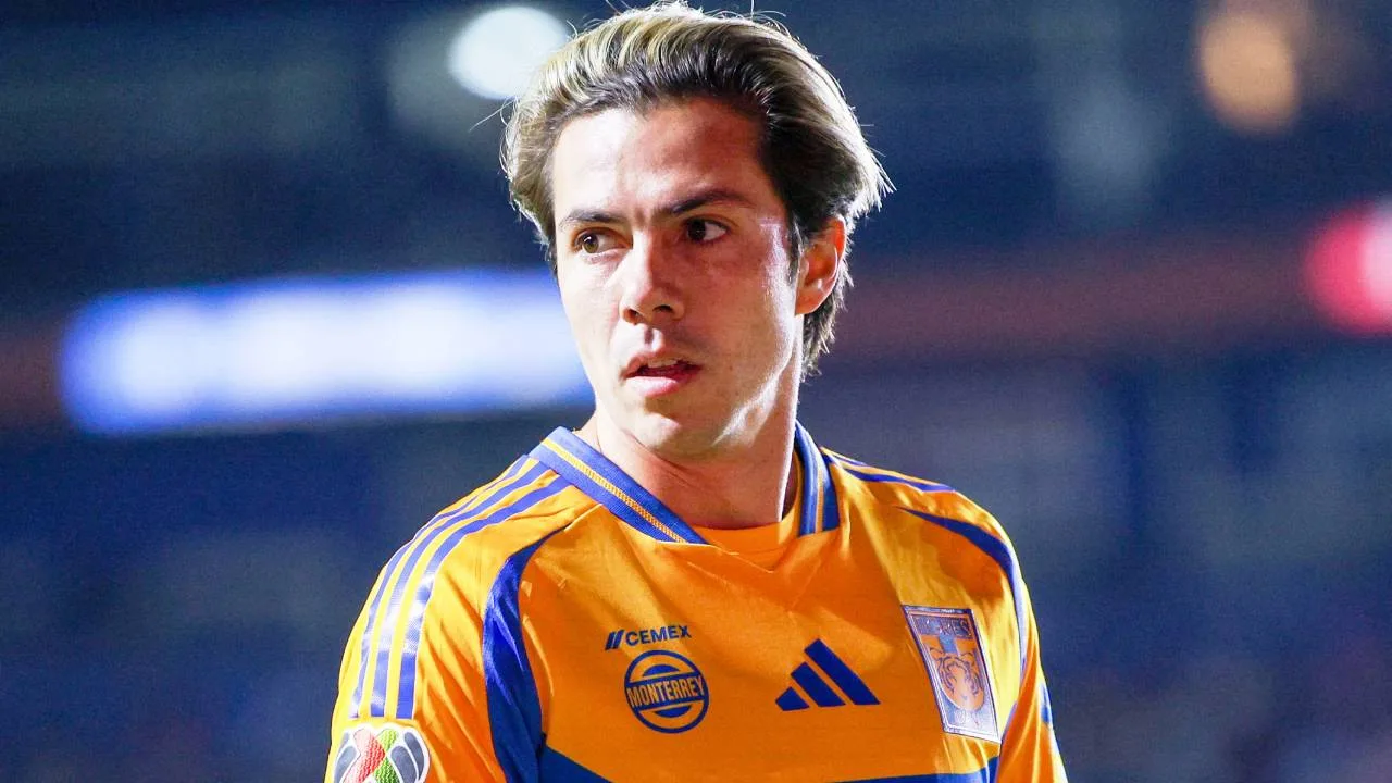 Sebastián Córdova hace grosería a fans de Tigres Apertura 2025 