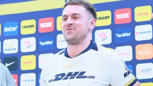 Aaron Ramsey cerró su etapa con Pumas.