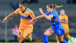 La escalofriante lesión de Alejandra Lomelí en el Tigres vs Cruz Azul por la final del Apertura 2025