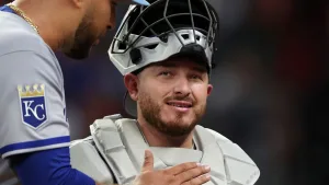 Jonathan Aranda presume emotivo detalle para Alejandro Kirk previo al Juego 7 de la Serie Mundial 2025