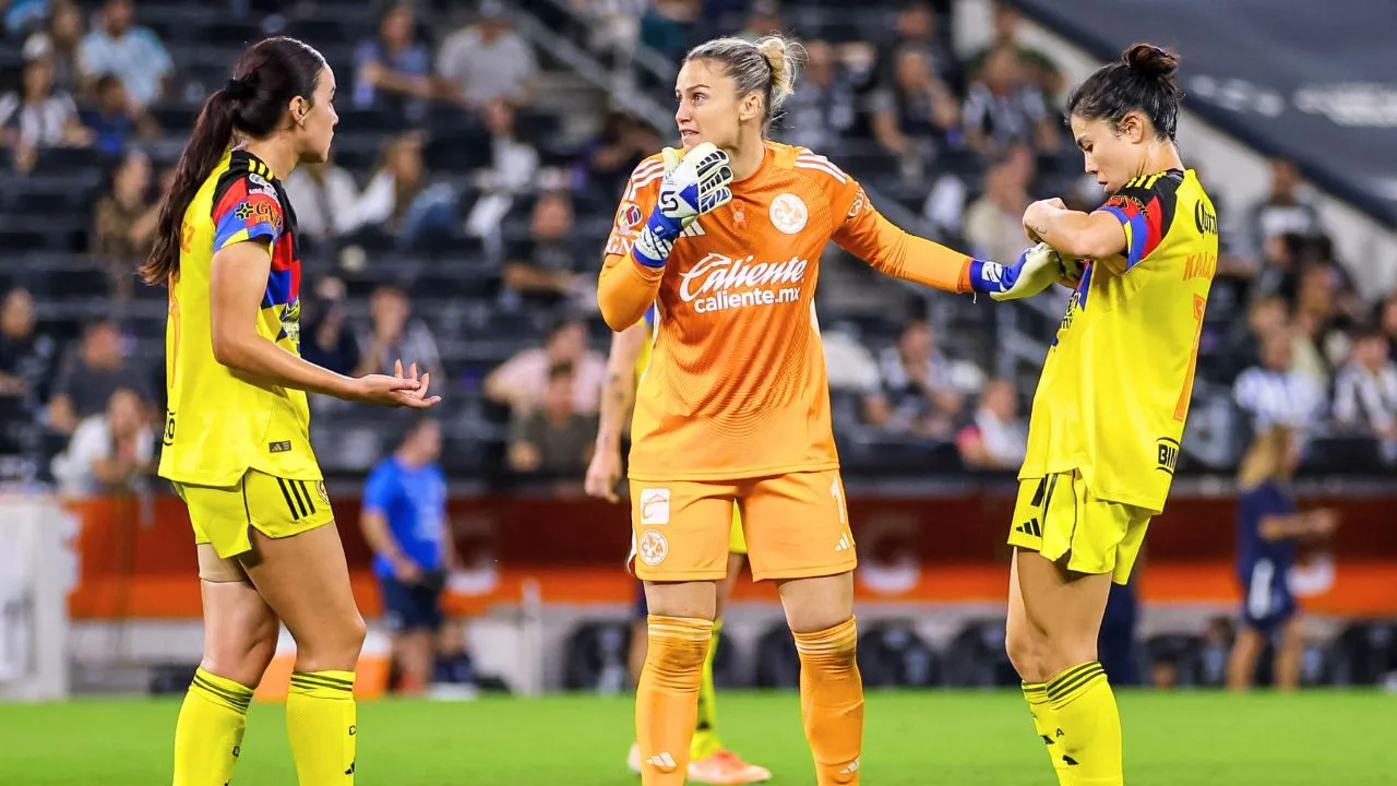 De futbolistas a la Fórmula 1: jugadoras del América prueban suerte en los pits.