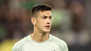 César Montes dejaría vestidas y alborotadas a las Chivas con su regreso a la Liga MX