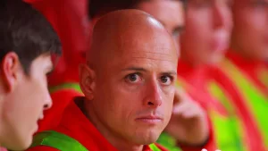 Chivas multa a Chicharito por polémico motivo y le complican la vida al delantero