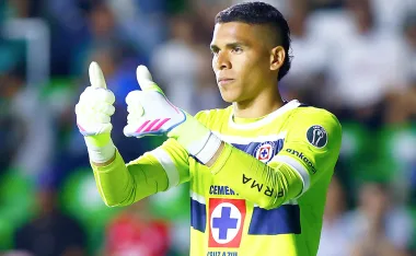 Kevin Mier causará baja en Cruz Azul por un buen tiempo.