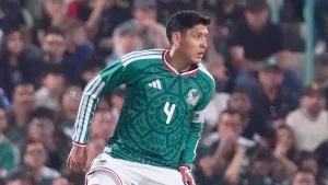 Edson Álvarez y un noble gesto en México vs Uruguay.