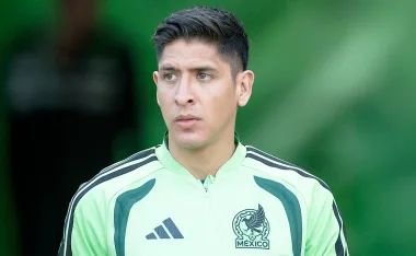 Edson Álvarez cargó contra la afición del Tri.