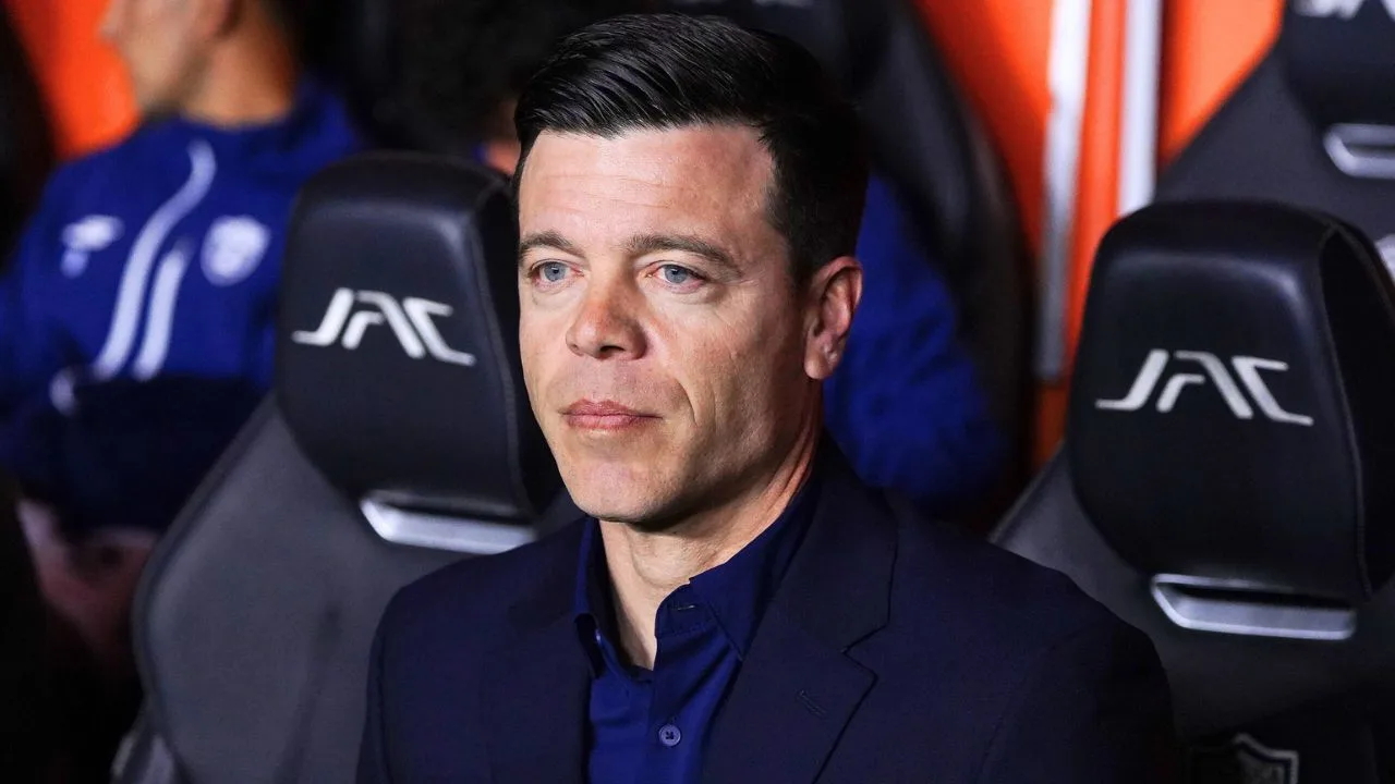 Pese a golear a Pumas en el Play-In, Esteban Solari podría dejar Pachuca por increíble razón.