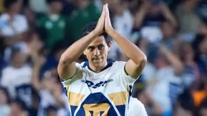 En pleno Play-In, Pumas toma polémica decisión con José Juan Macías tras brutal lesión