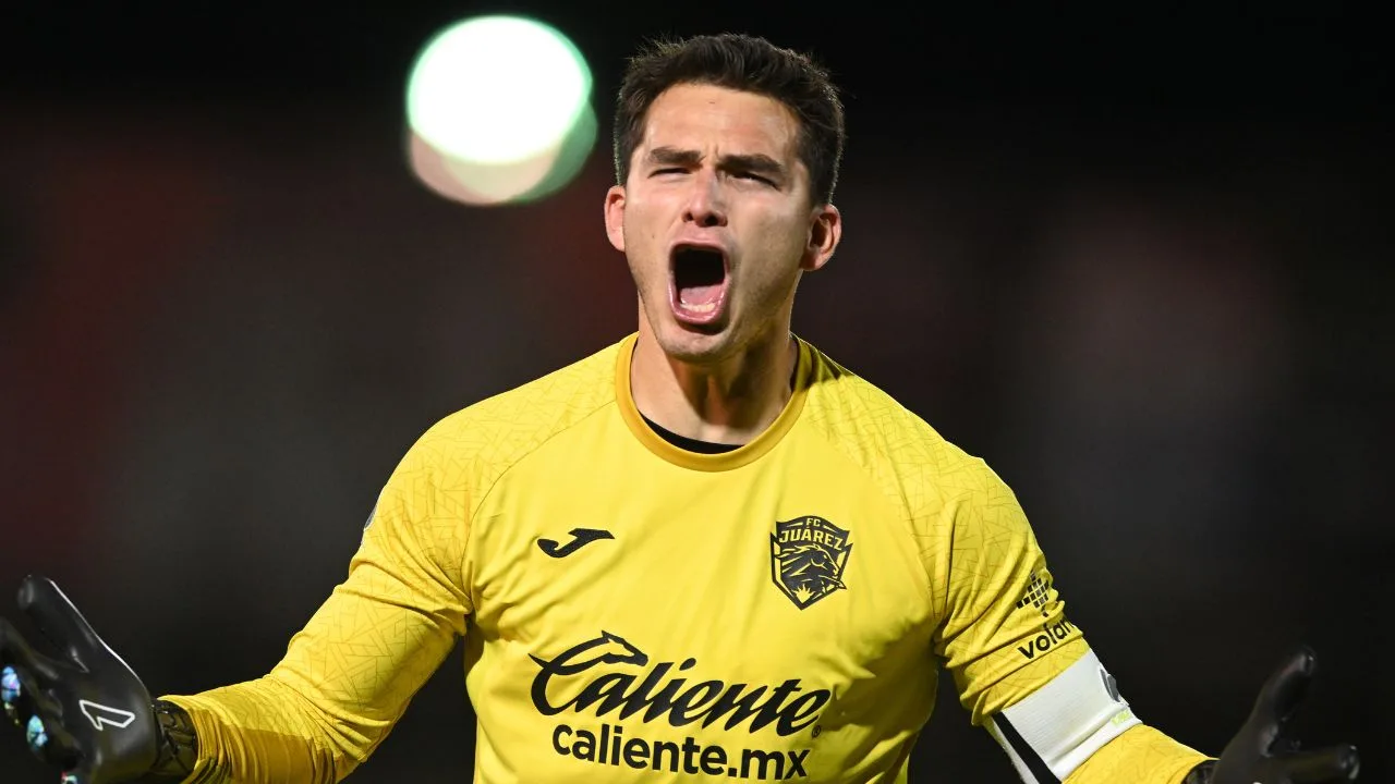 Sebastián Jurado, portero de los Bravos de Juárez. 