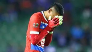 Del quirófano al juzgado: Kevin Mier enfrenta demanda y Cruz Azul no metería las manos