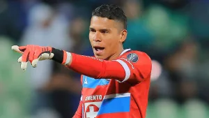 Por qué no juega Kevin Mier con Cruz Azul vs Chivas por los cuartos de final del Apertura 2025