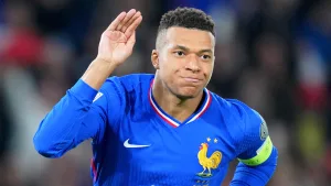 Kylian Mbappé y un problema en Francia.