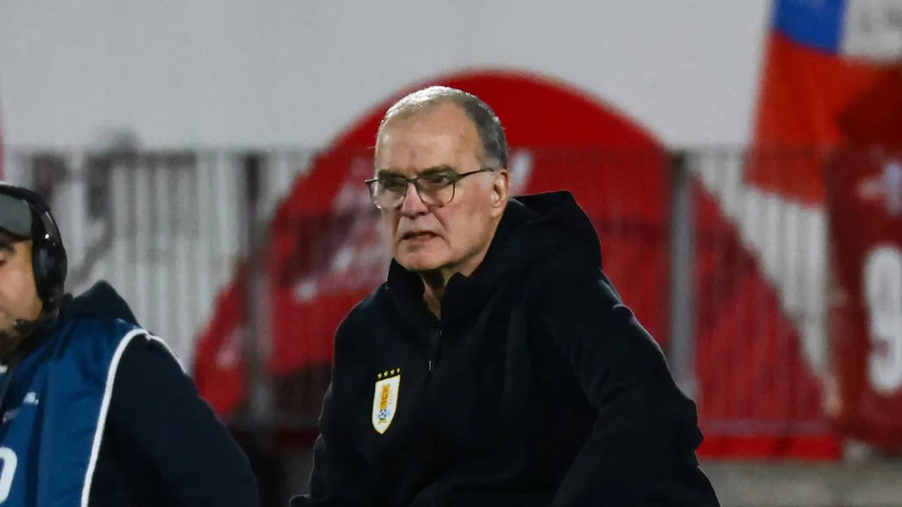 Marcelo Bielsa, director técnico de la selección de futbol de Uruguay. 