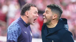 Cruz Azul vs Chivas: brutal pleito entre Gabriel Milito y Nicolás Larcamón acaba con golpes y amenazas
