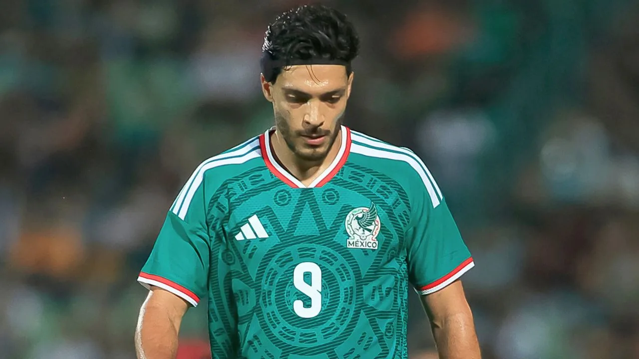 Raúl Jiménez estalla y revienta a la afición tras el México vs Uruguay por este motivo.