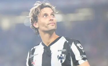 Sergio Canales y su futuro incierto en Monterrey.