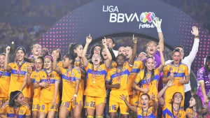 Tigres Femenil gana el título y se ríe del América.
