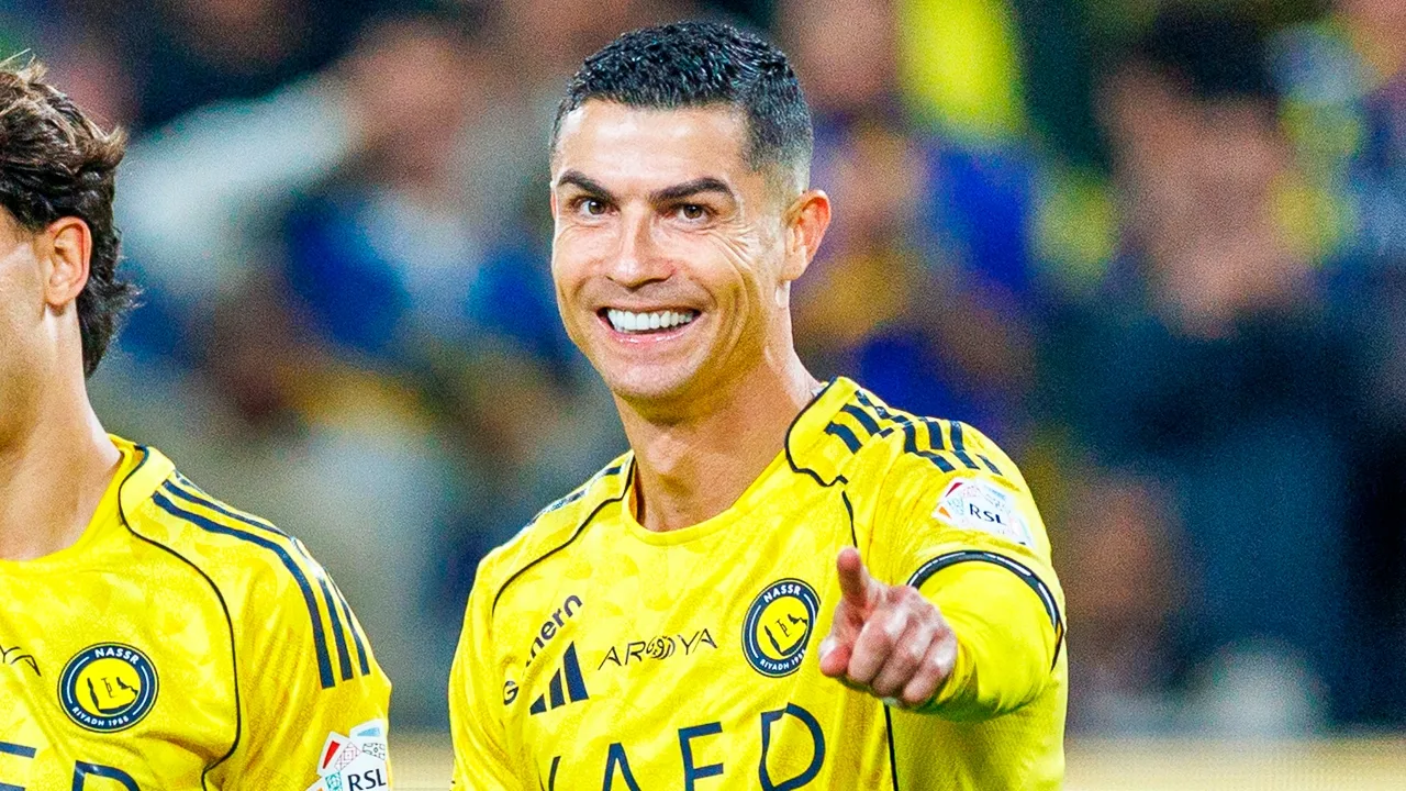 Al Nassr disputa su último partido del 2025 ante Al-Ettifaq.