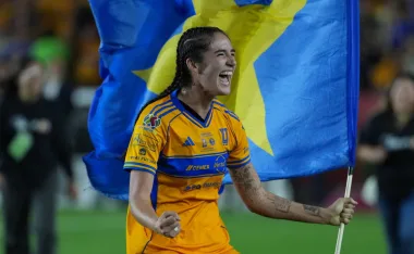 Diana Ordoñez celebrando el título de Tigres en la Liga MX Femenil