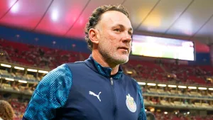 Chivas renovará contrato a dos jugadores claves para Gabriel Milito de cara al Clausura 2026