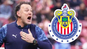 Escándalo en Chivas: Revelan brutal pelea entre joya de Guadalajara con Gabriel Milito y ya pidió su salida para 2026