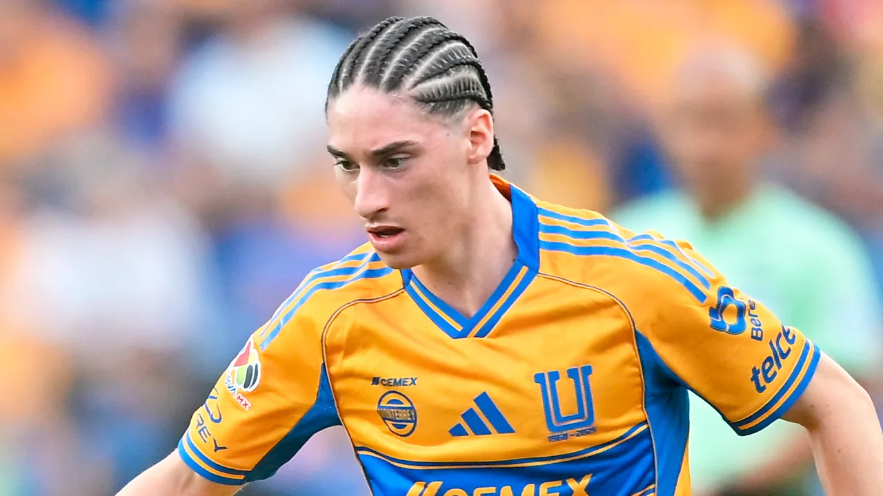 Marcelo Flores busca su salida de Tigres.