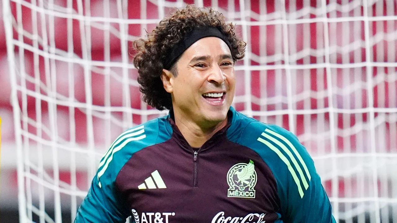 Memo Ochoa presiona a Selección Mexicana con posteo en redes sociales.