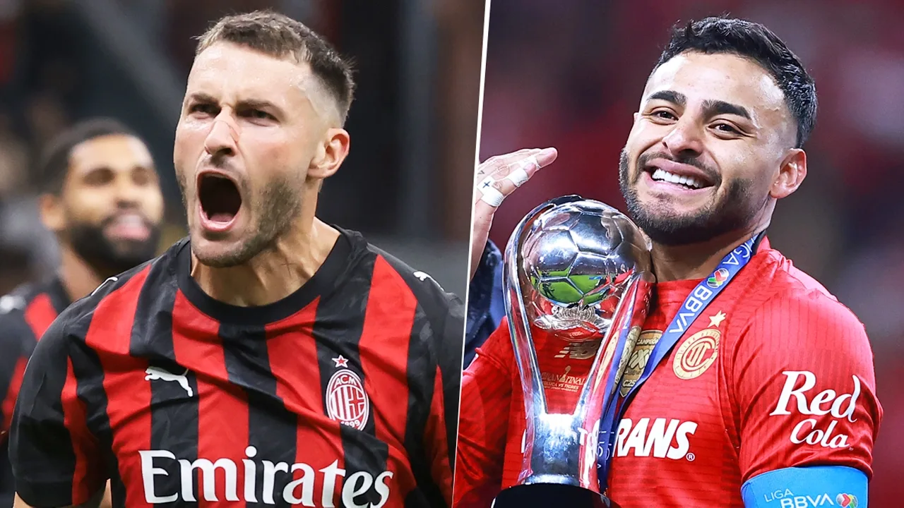 Santiago Giménez elogia a Alexis Vega.