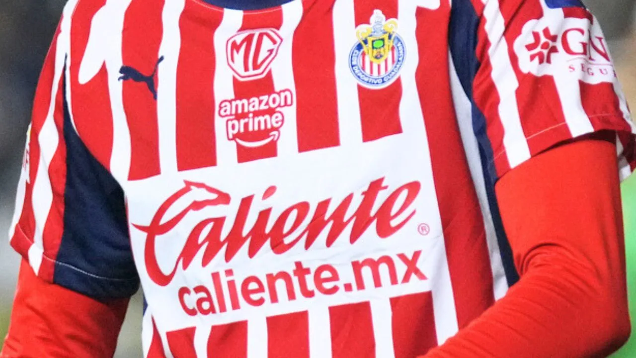 Chivas toma por sorpresa a la Liga MX y amarra a una leyenda rumbo al Clausura 2026.
