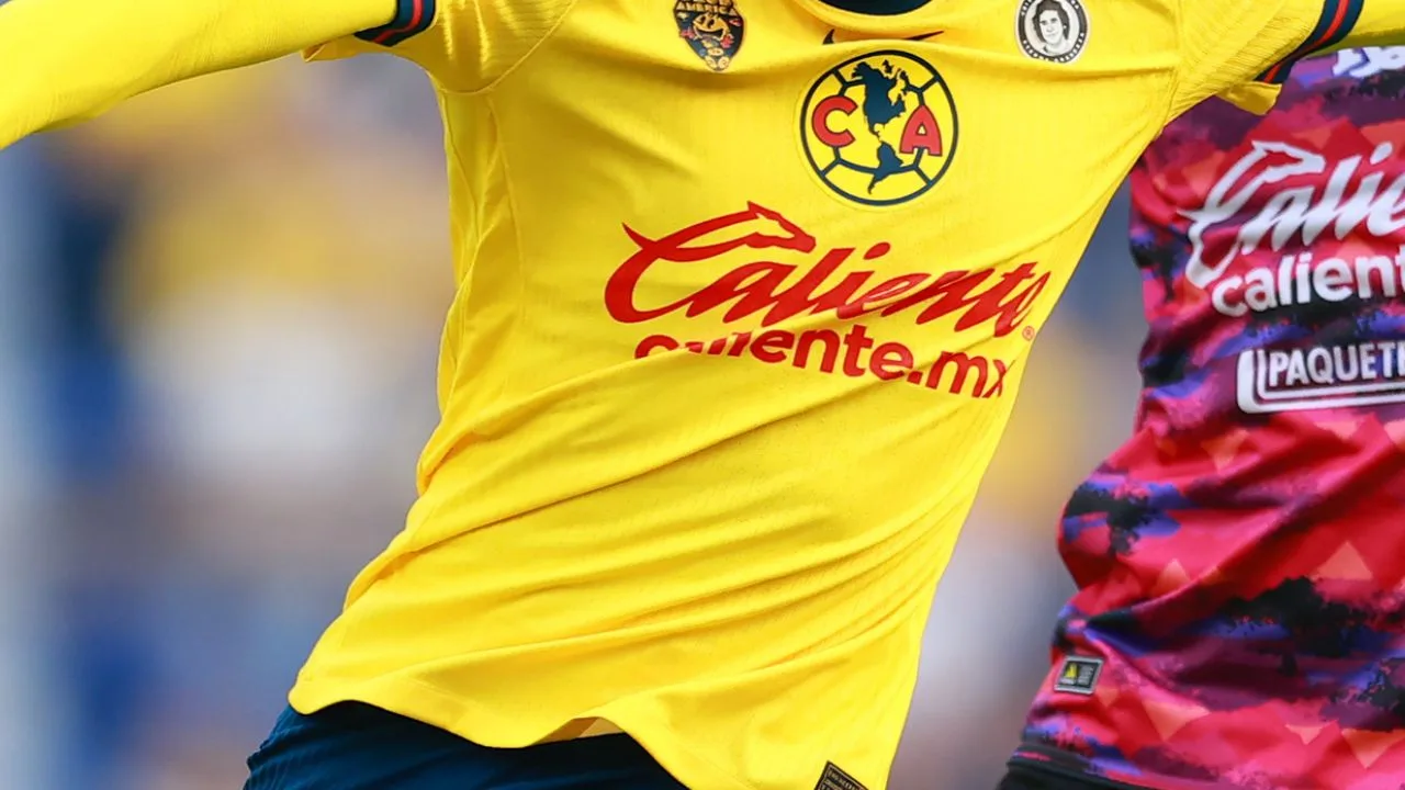 Uniforme de un jugador del América, que pronto dejaría el Nido.