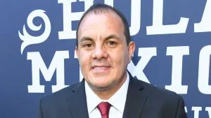 Cuauhtémoc Blanco desata la bronca en Clásico Nacional de Leyendas.